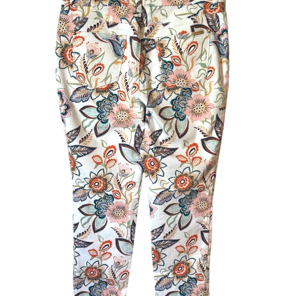 Chico's SO SLIMMING GIRLFRIEND CROP PRINT JEANS    SIZE:8   #8 - Picture 6 of 10